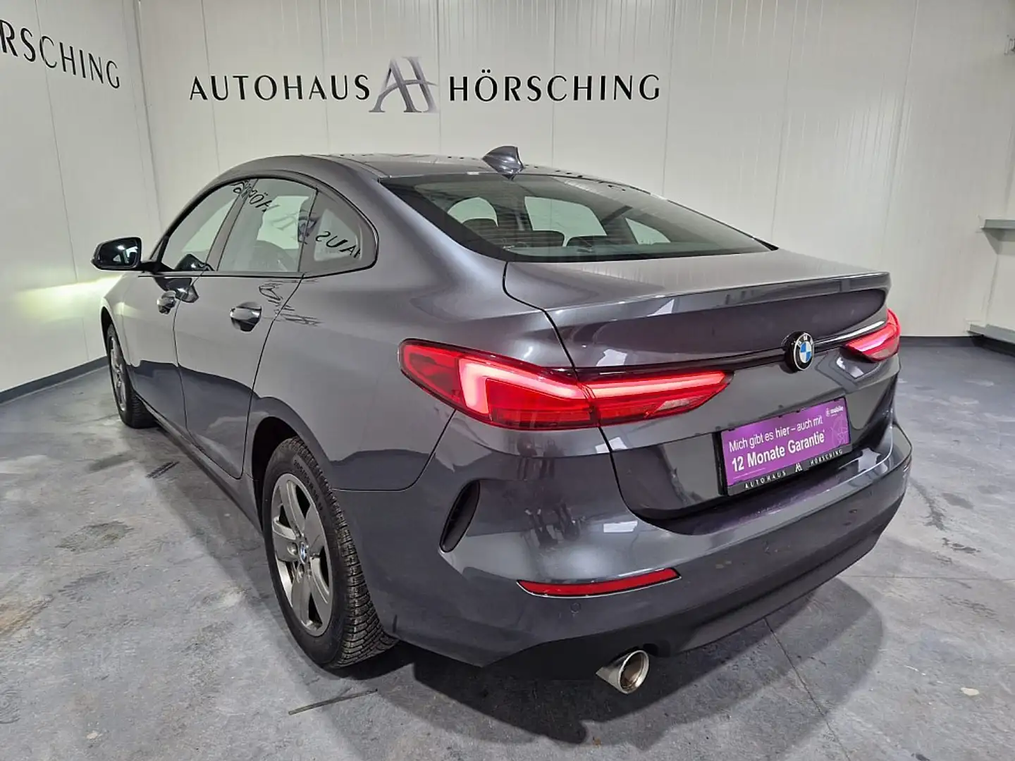 Vehicle image, number 8