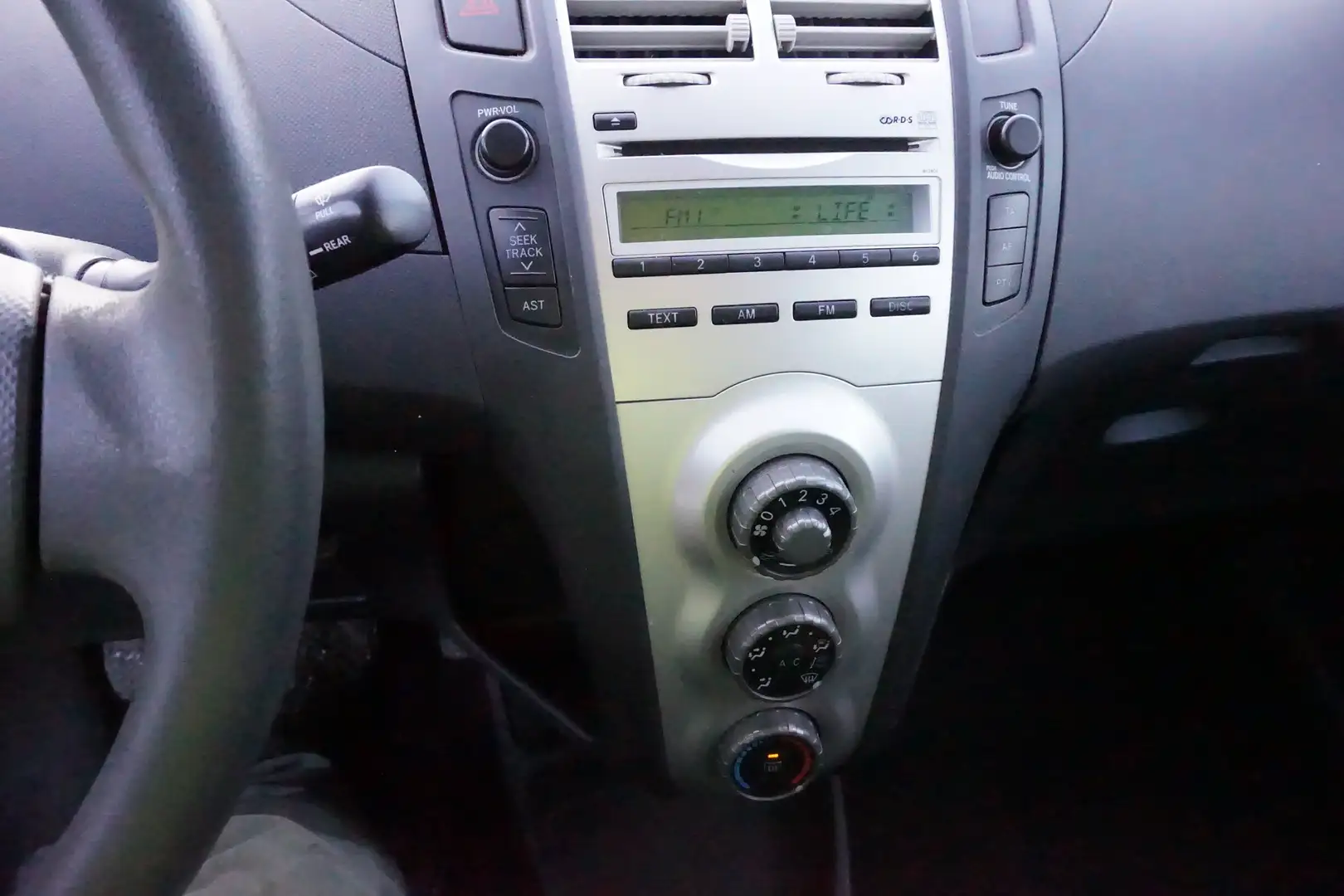Vehicle image, number 13