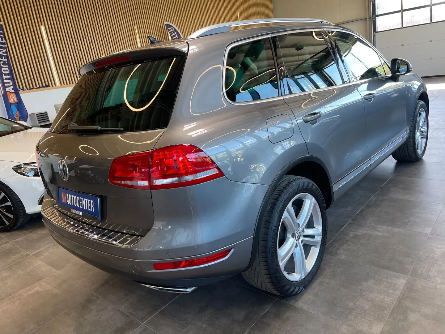 Vehicle image, number 18