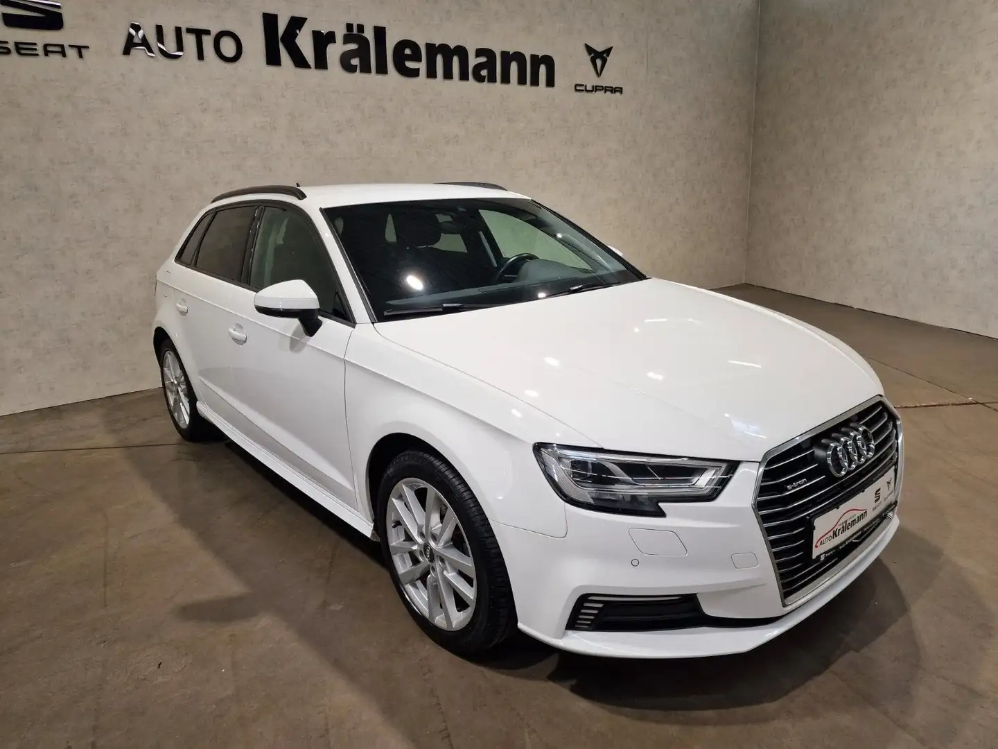 Vehicle image, number 1