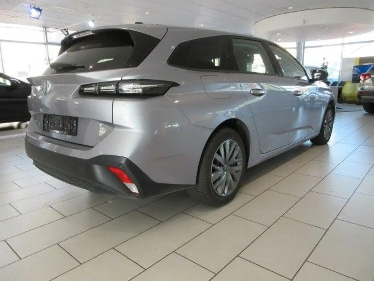 Vehicle image, number 3
