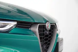 Vehicle image thumbnail, number 6