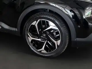 Vehicle image thumbnail, number 6