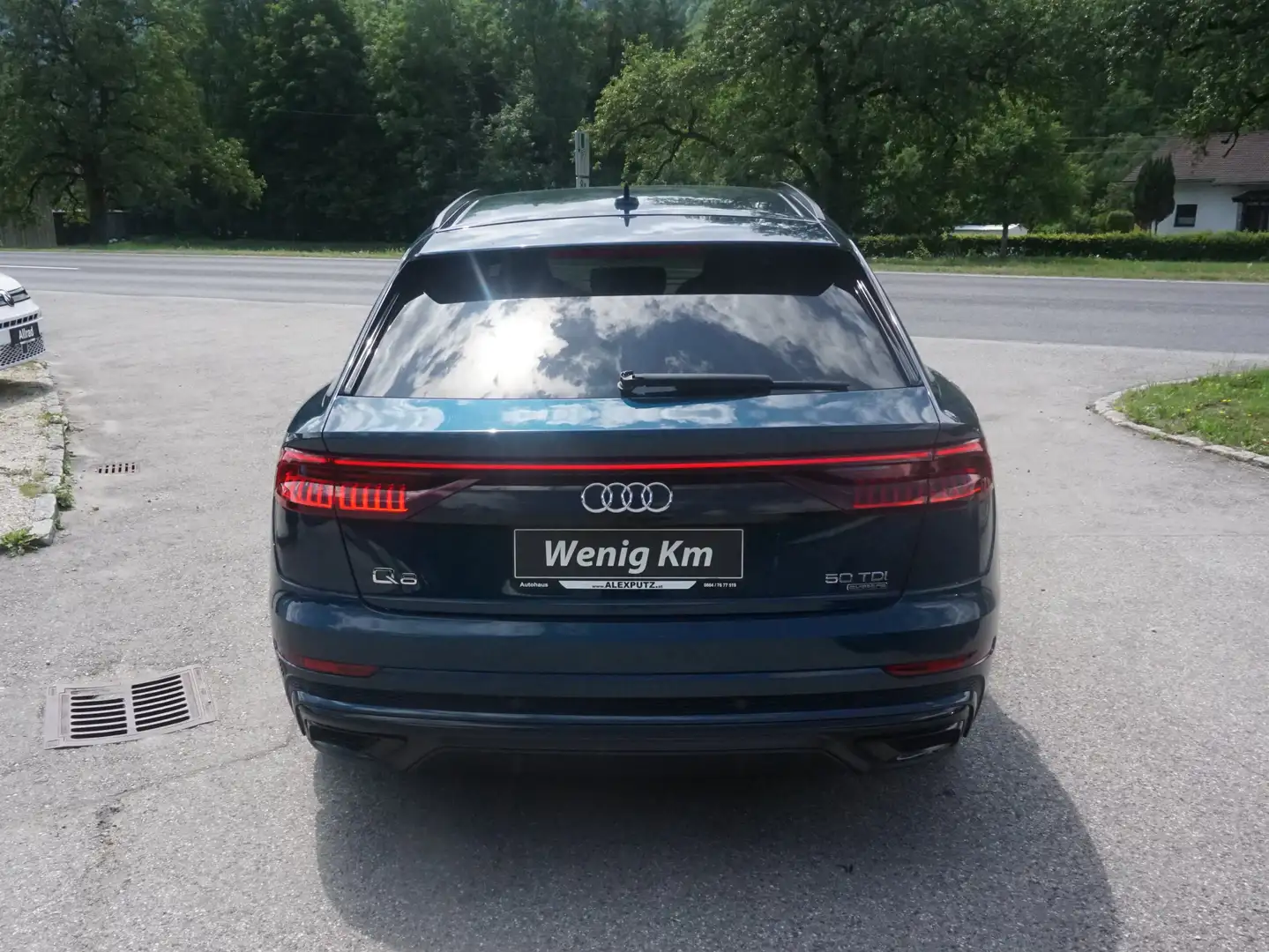 Vehicle image, number 7