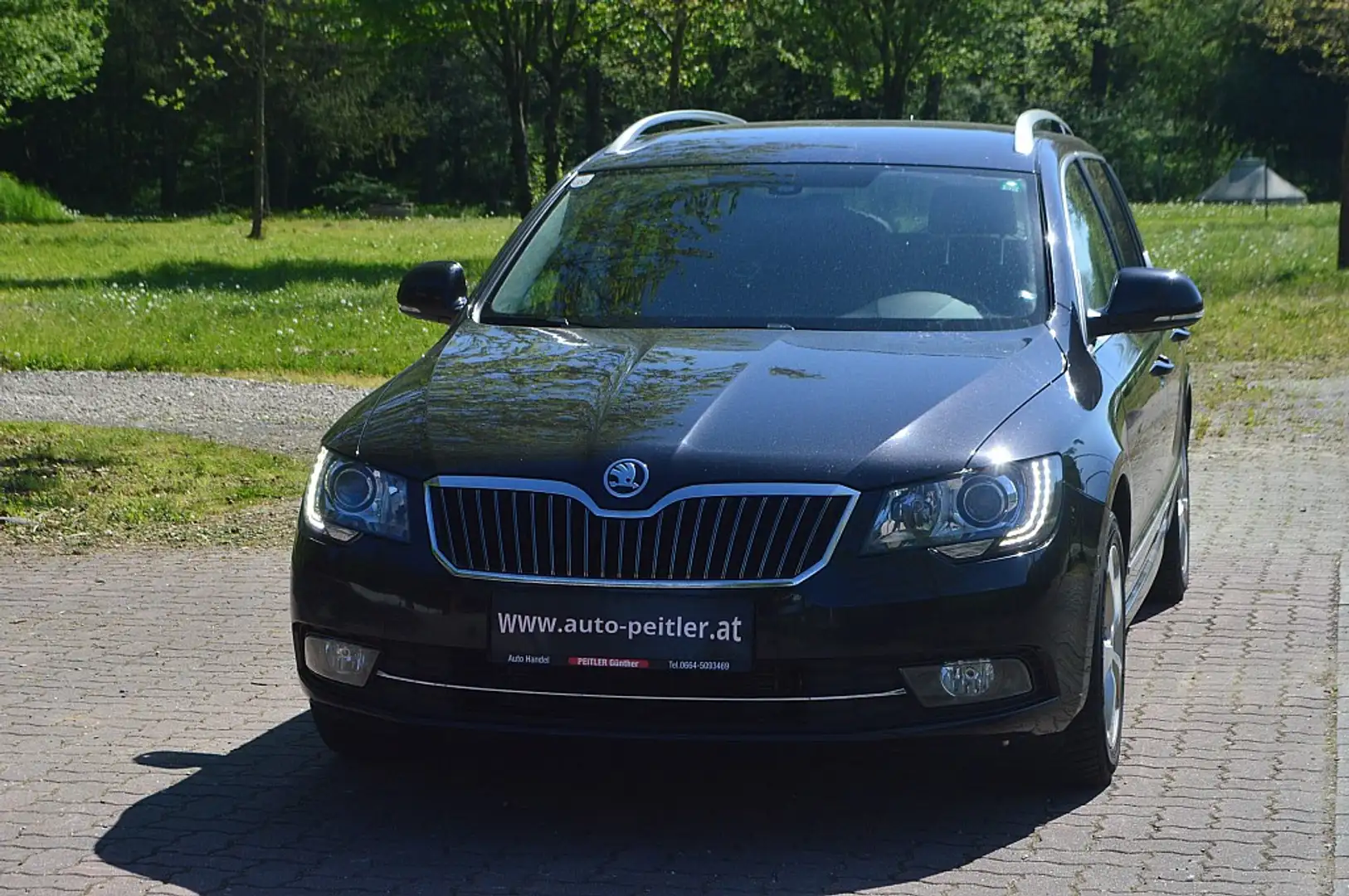 Vehicle image, number 4