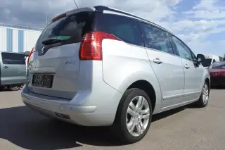 Vehicle image thumbnail, number 5