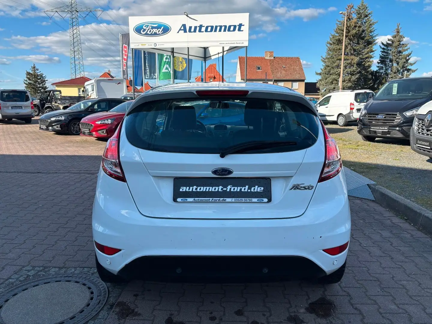 Vehicle image, number 6