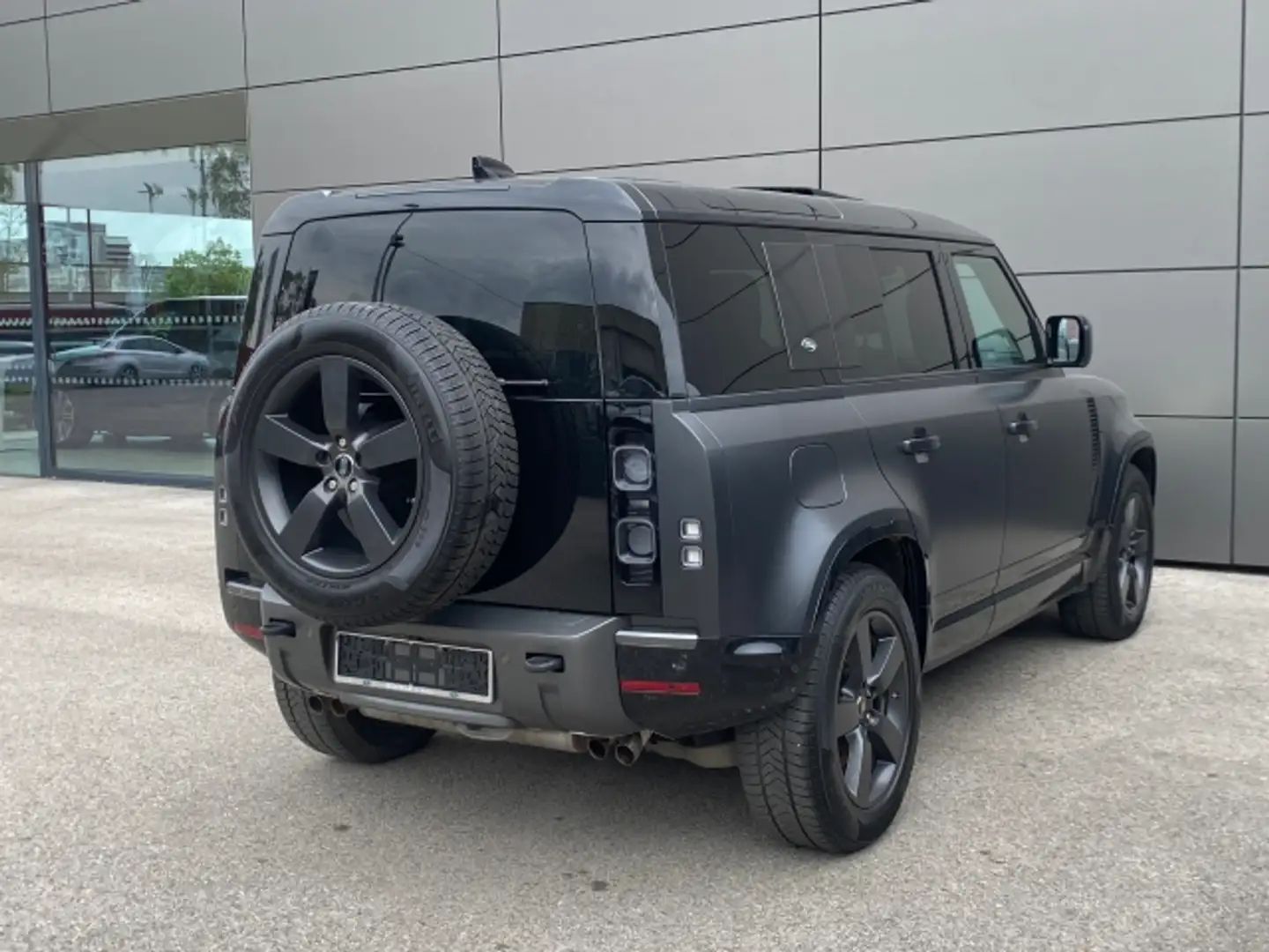 Vehicle image, number 6