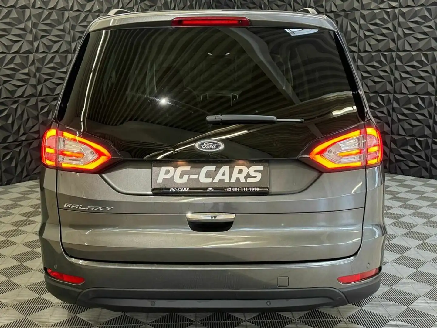 Vehicle image, number 17