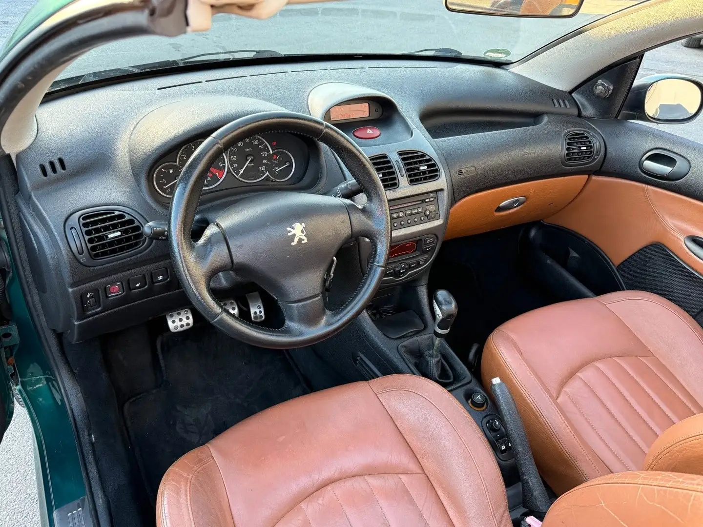 Vehicle image, number 11