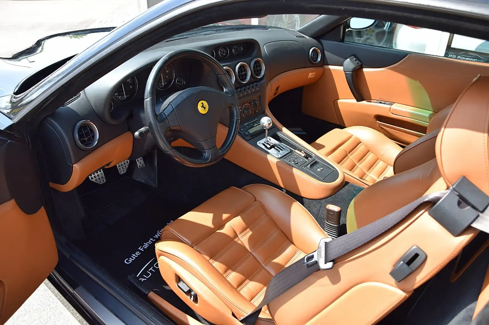 Vehicle image, number 4