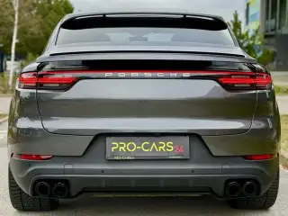 Vehicle image thumbnail, number 9