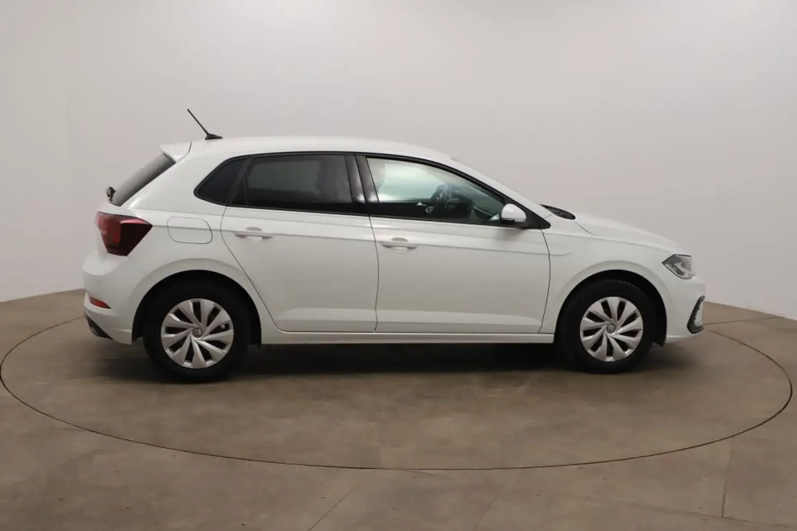 Vehicle image, number 7