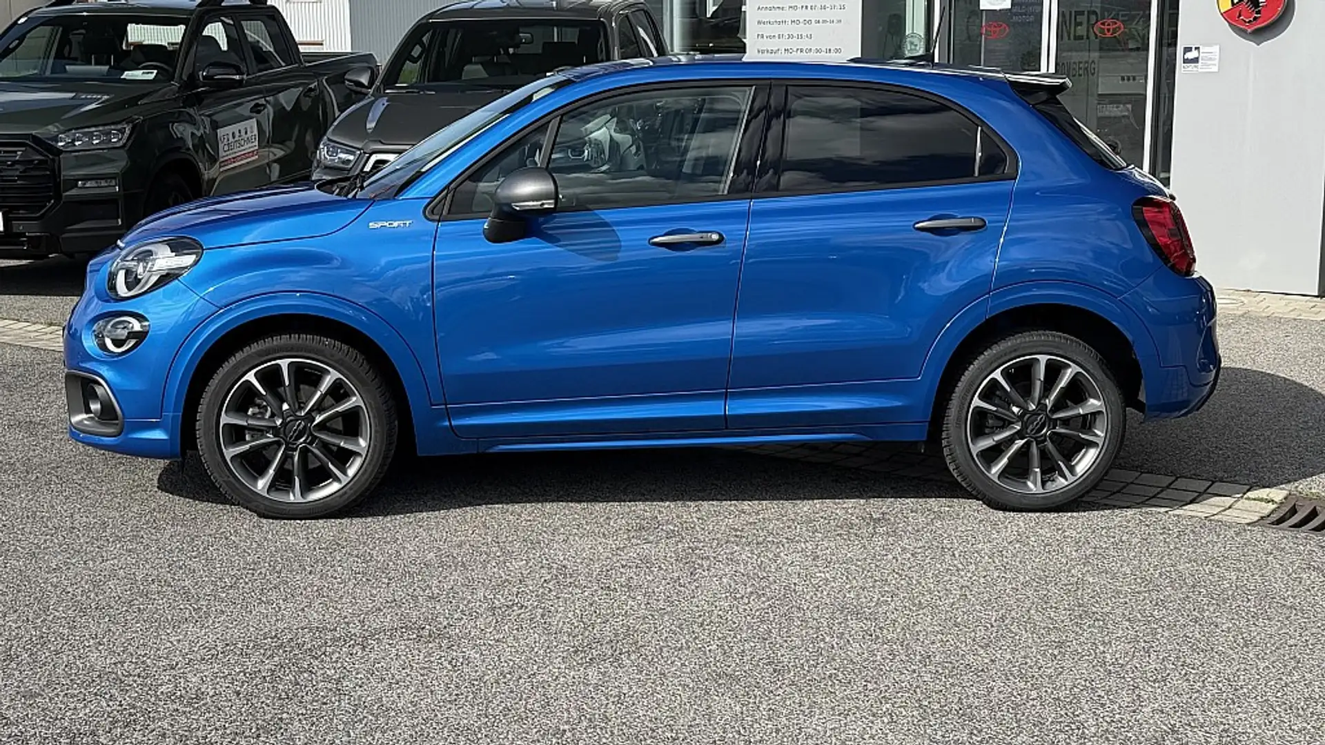 Vehicle image, number 2