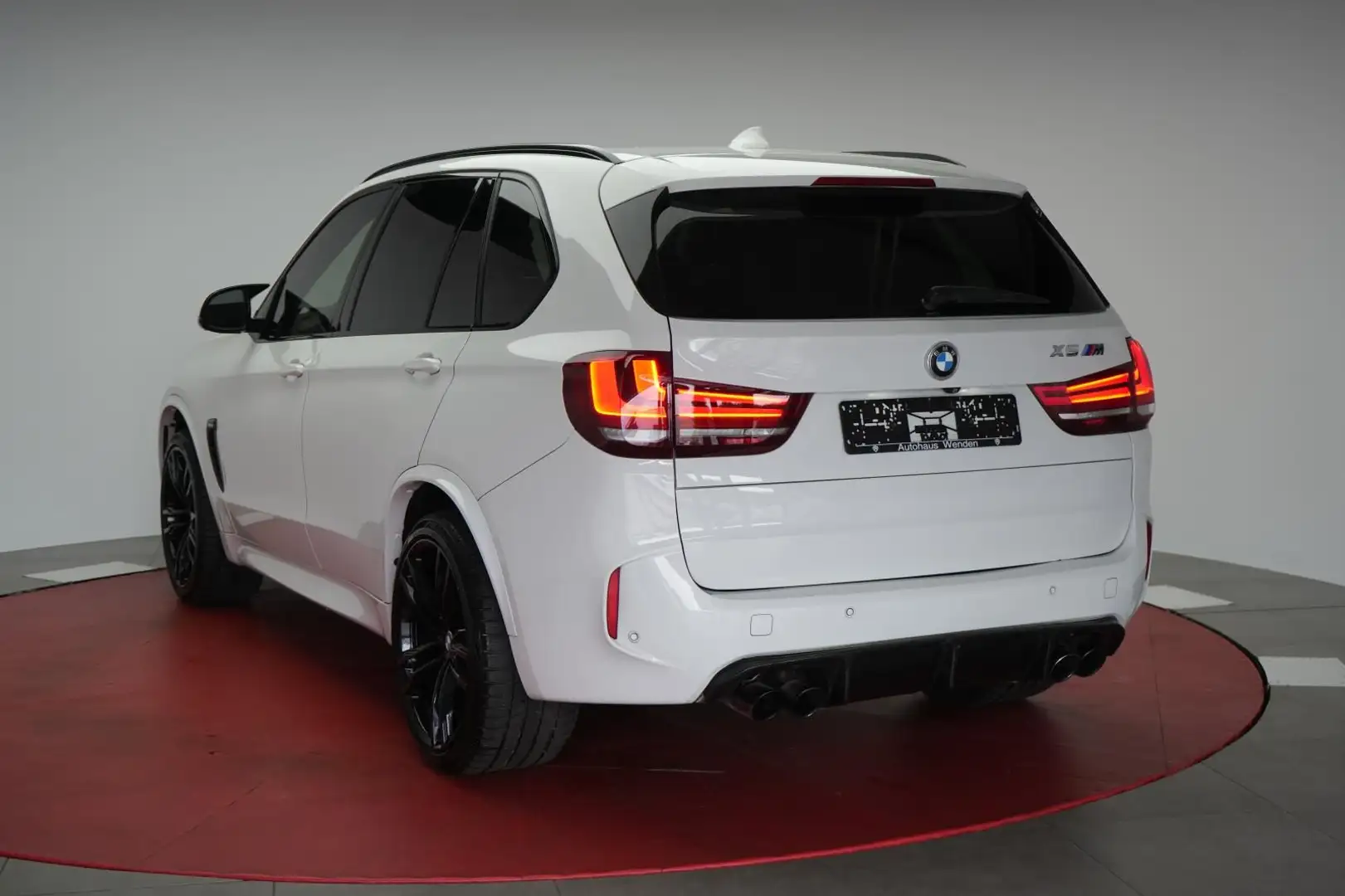 Vehicle image, number 4