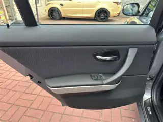 Vehicle image thumbnail, number 18