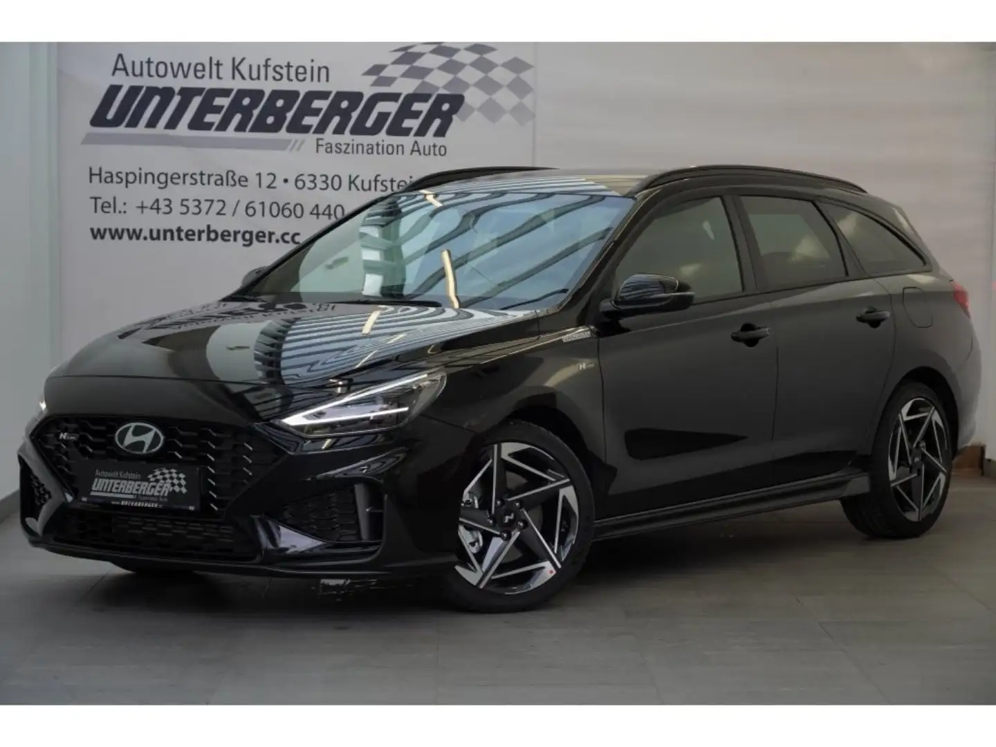 Vehicle image, number 1
