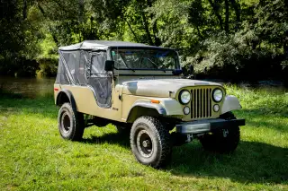 Vehicle image thumbnail, number 2