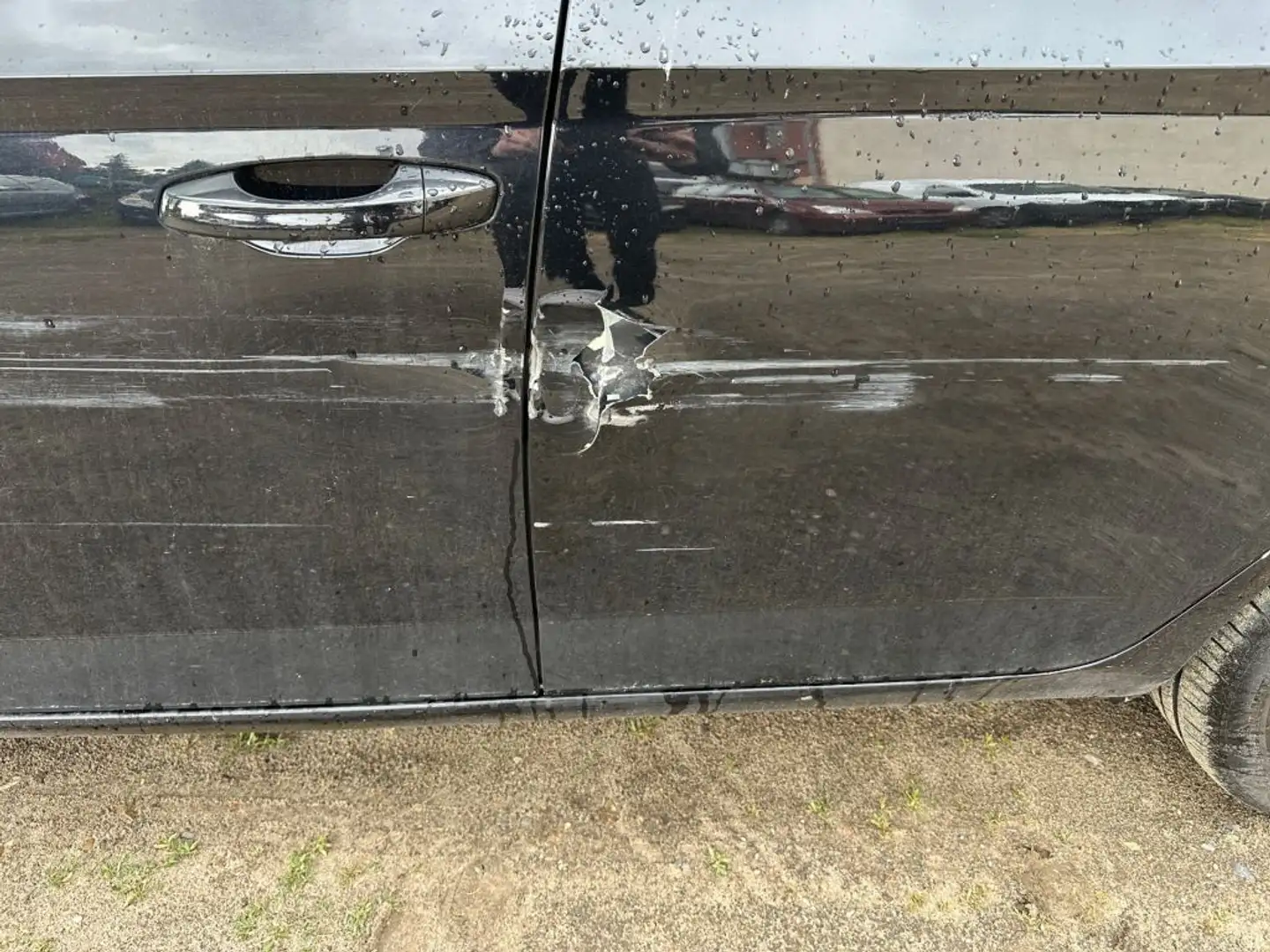 Vehicle image, number 15