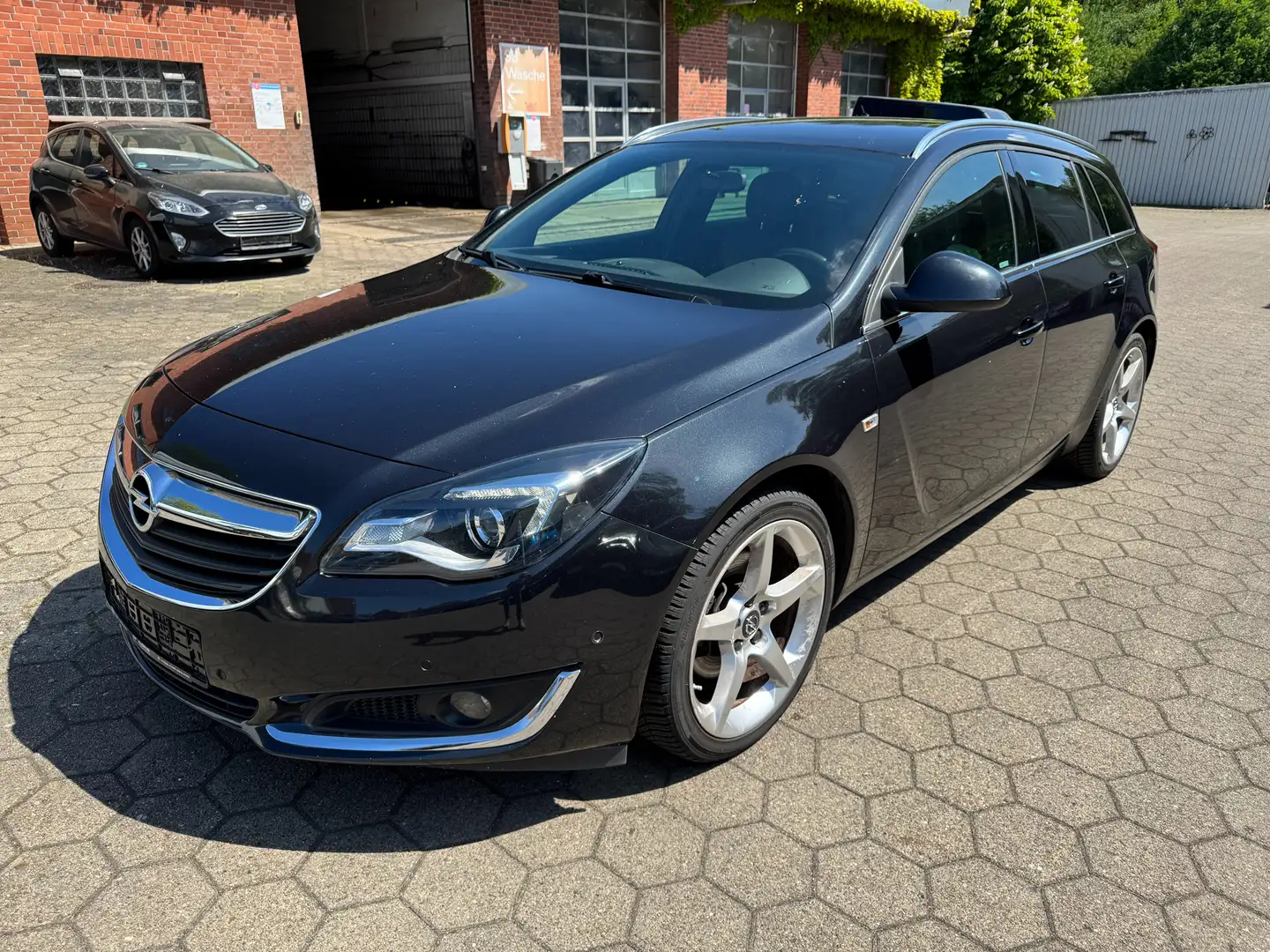 Vehicle image, number 1
