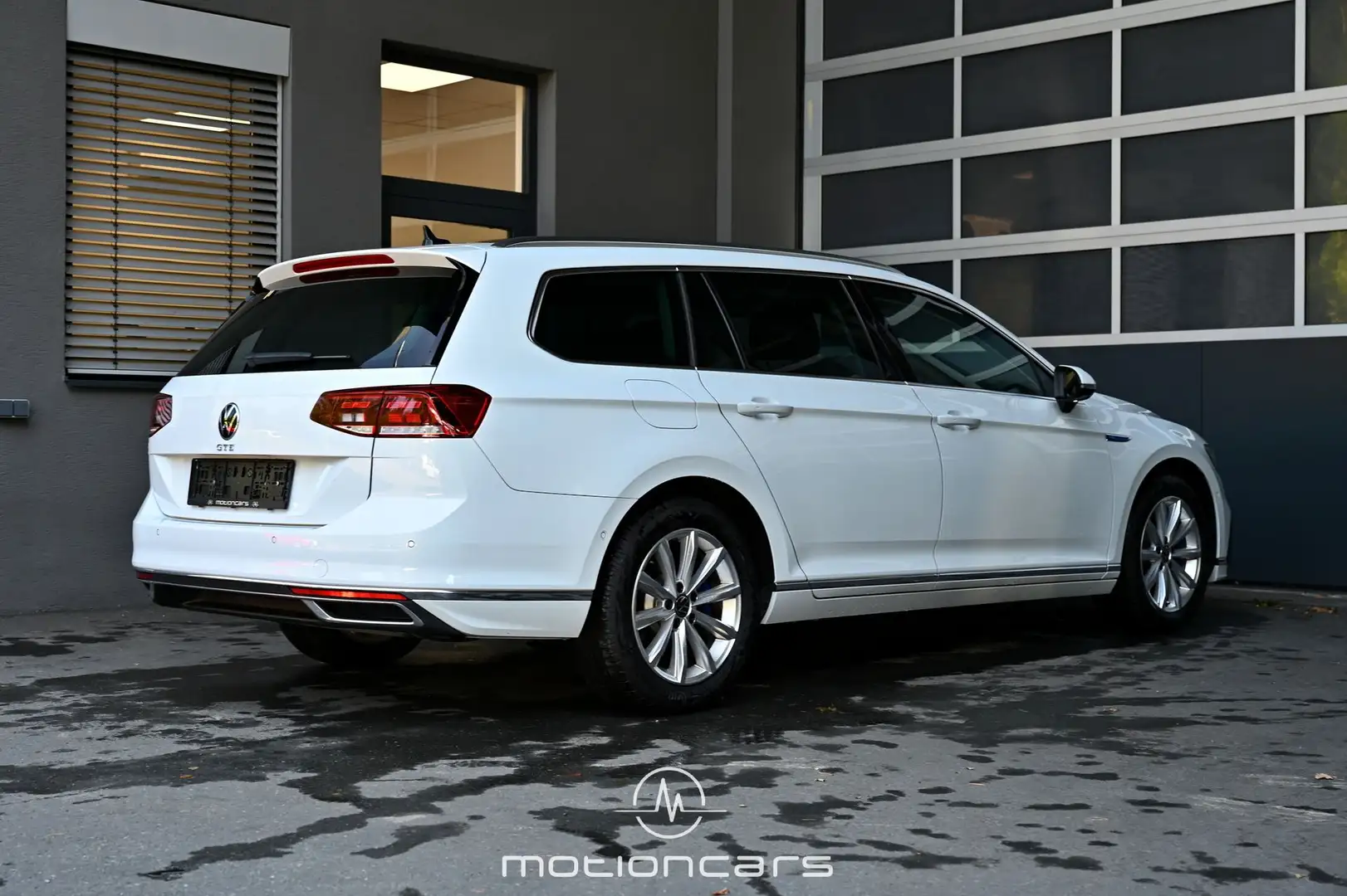 Vehicle image, number 2