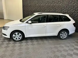 Vehicle image thumbnail, number 7