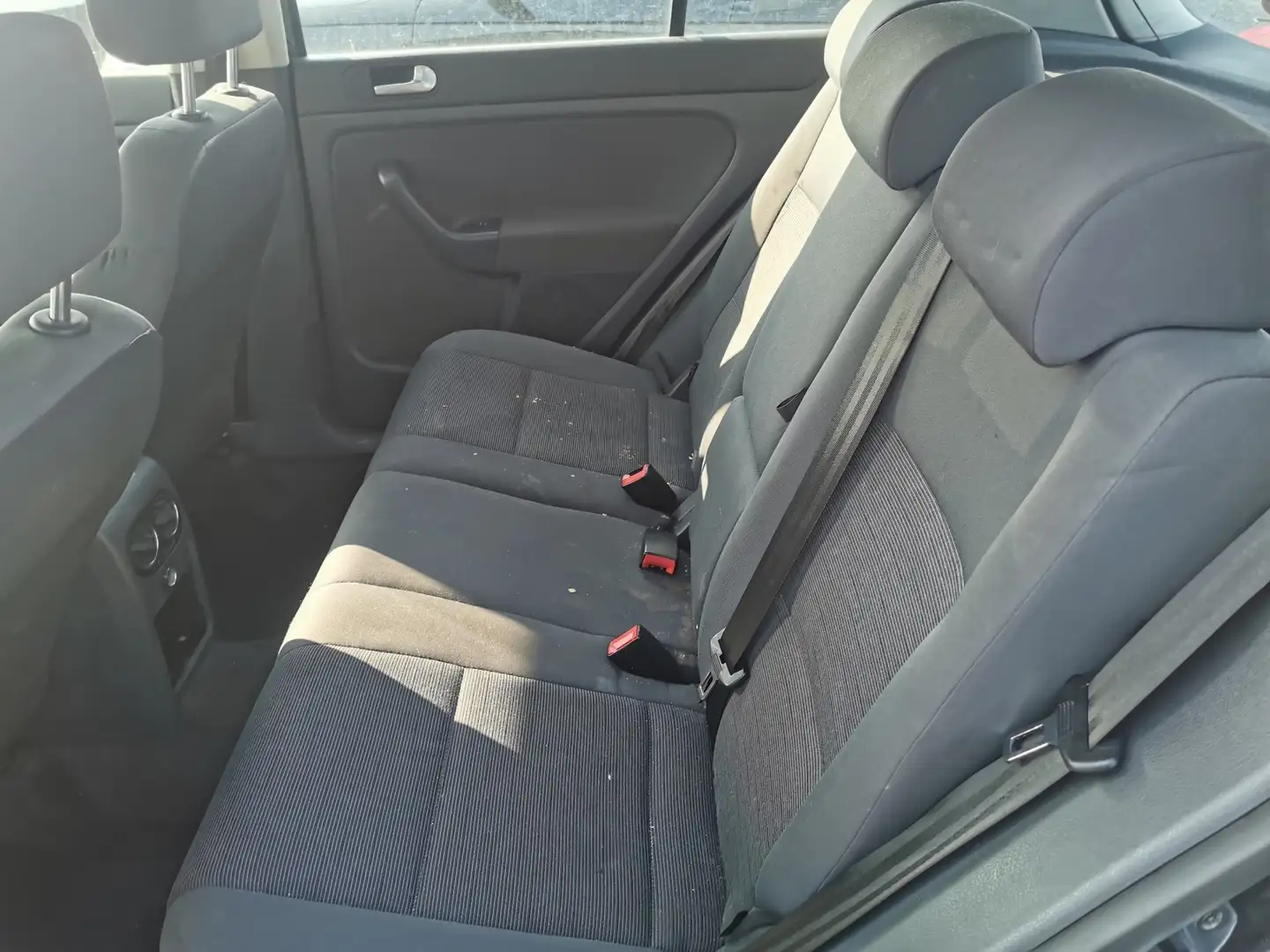 Vehicle image, number 5