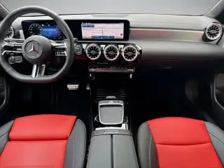 Vehicle image thumbnail, number 8