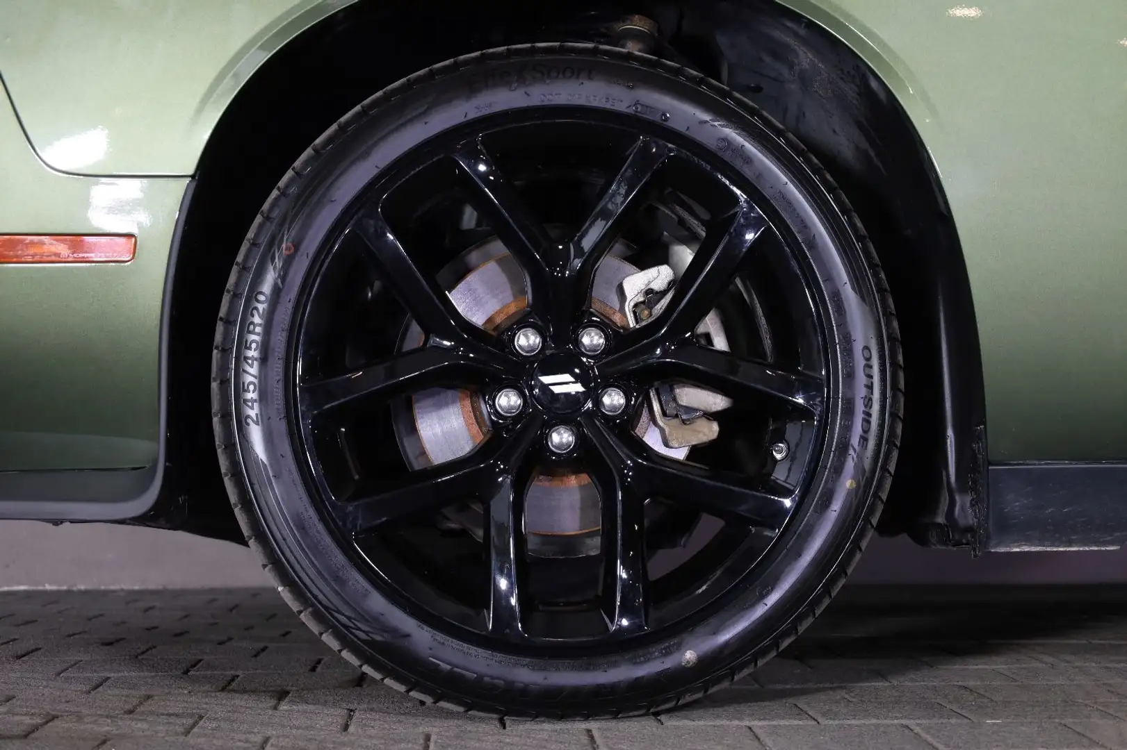 Vehicle image, number 4