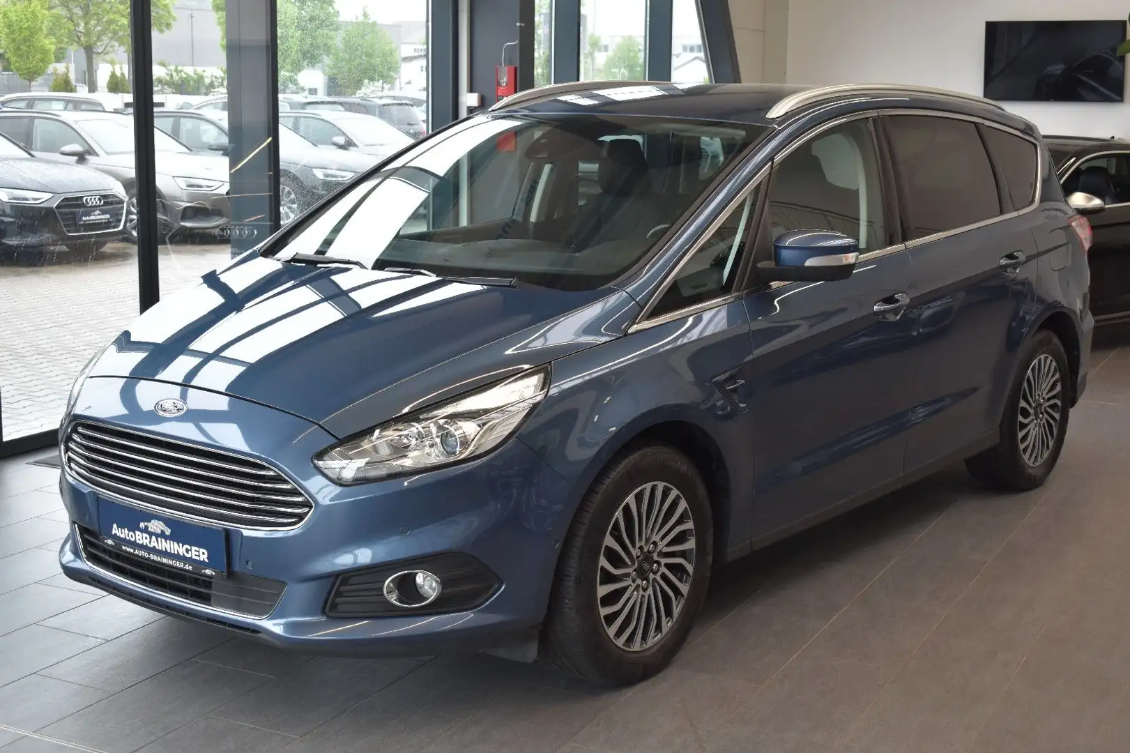 Vehicle image, number 4