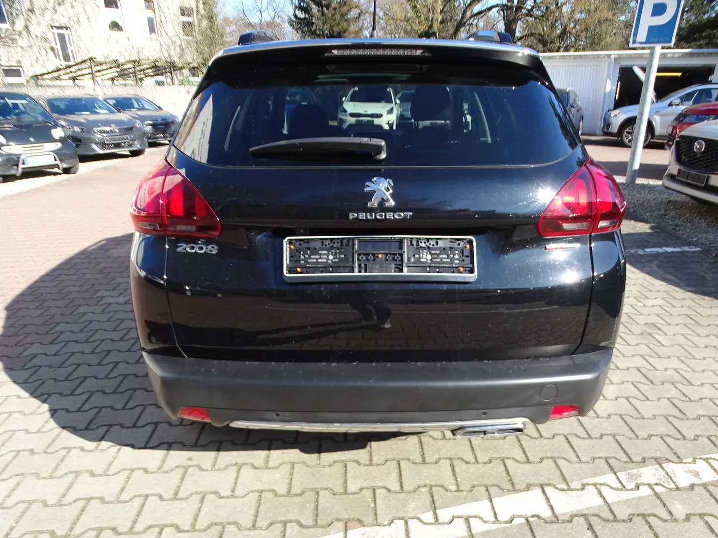 Vehicle image, number 5