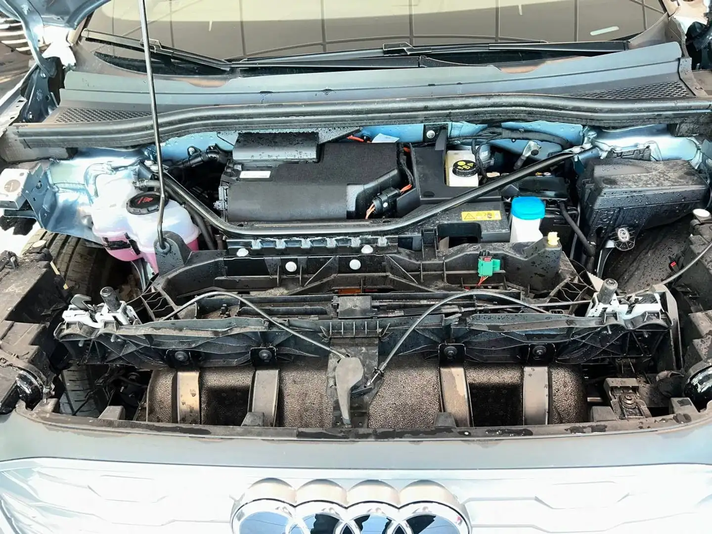 Vehicle image, number 15
