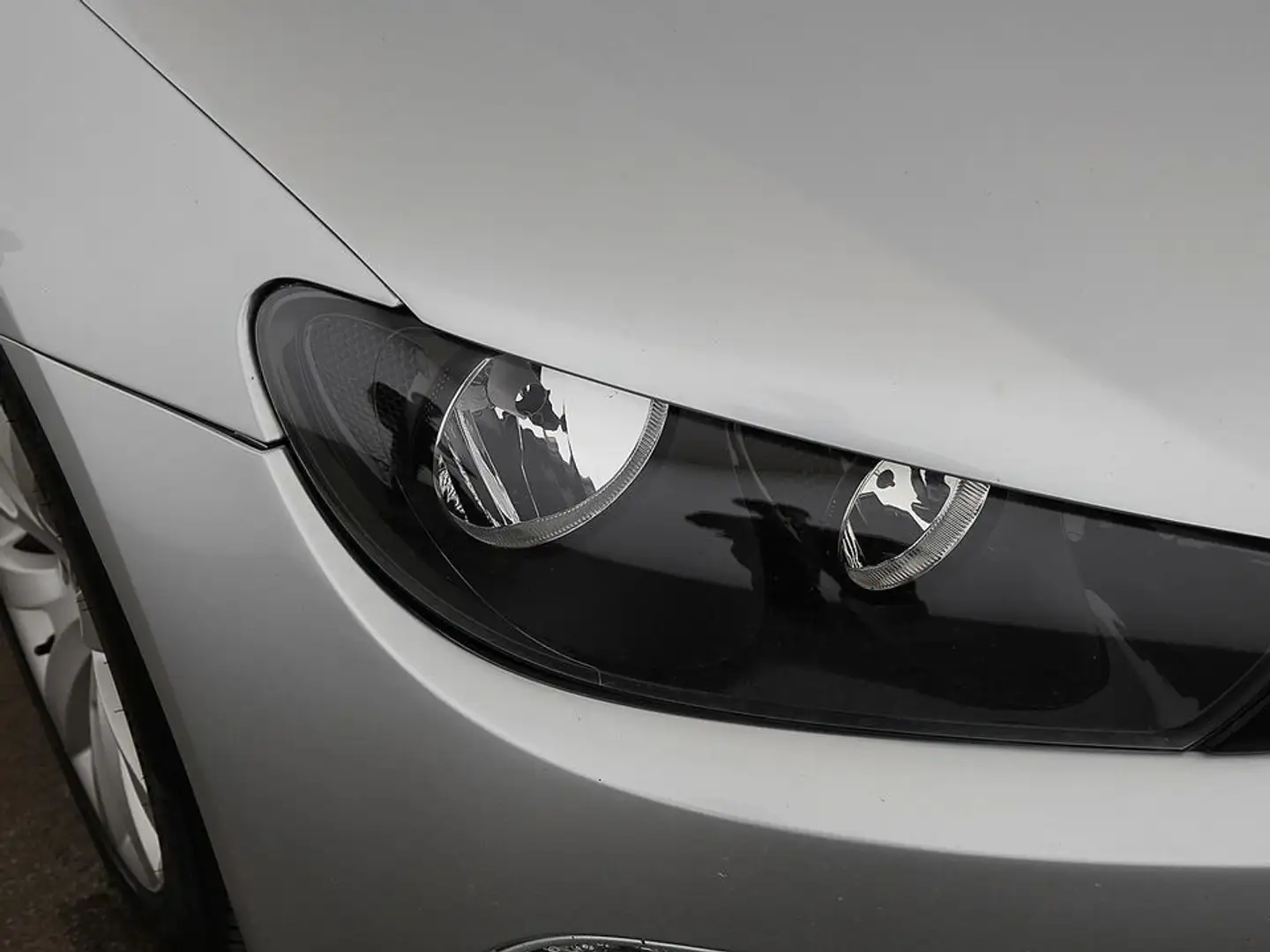 Vehicle image, number 9