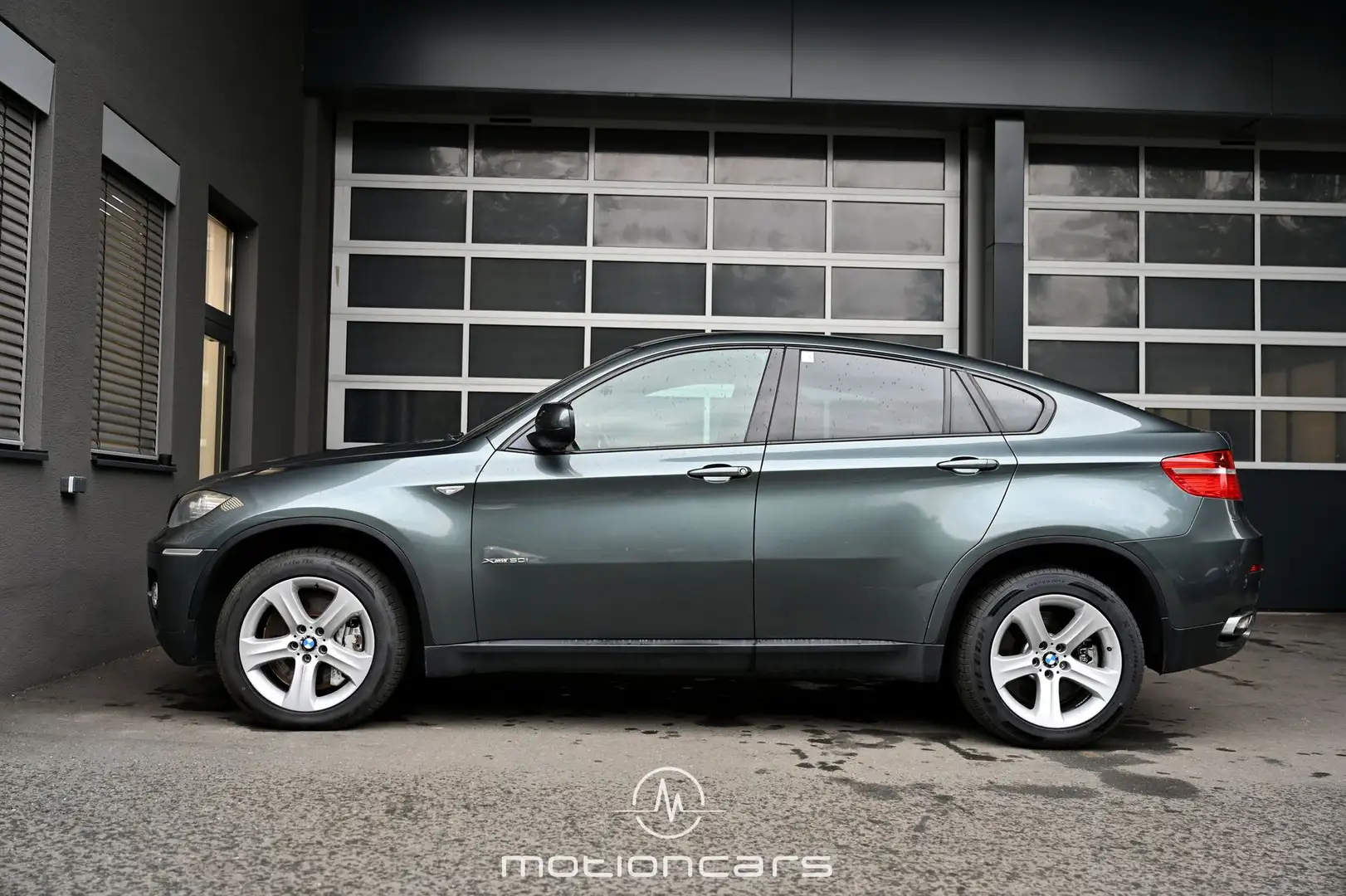 Vehicle image, number 6