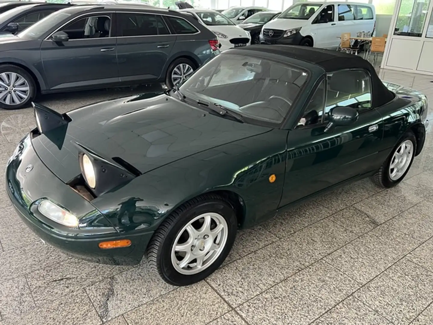 Vehicle image, number 1