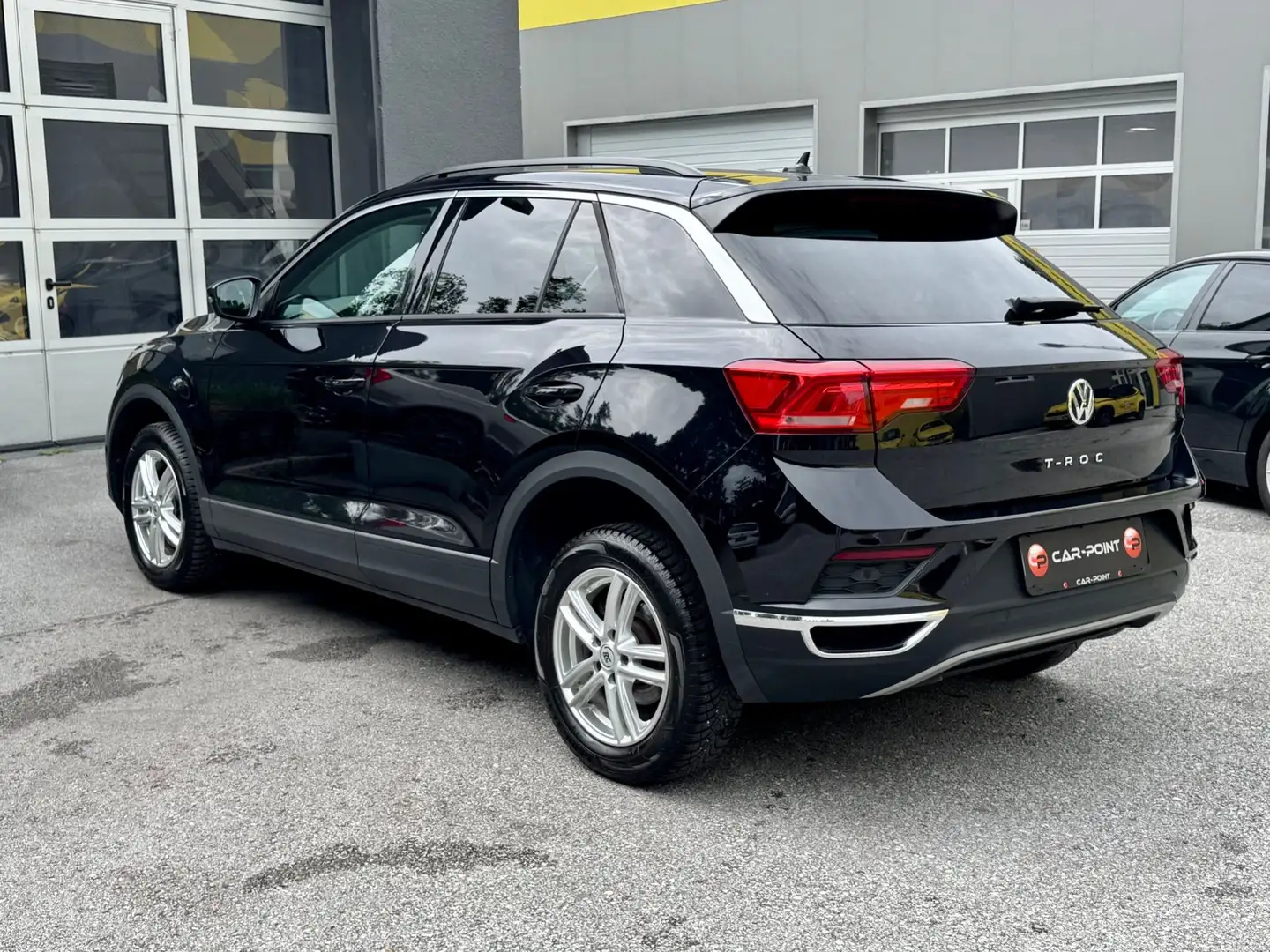 Vehicle image, number 4