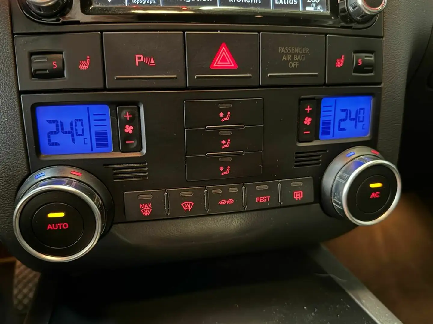 Vehicle image, number 18