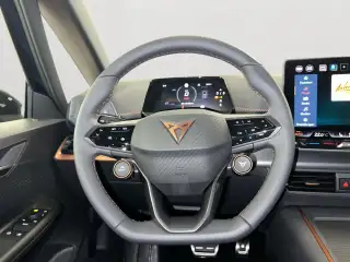 Vehicle image thumbnail, number 9