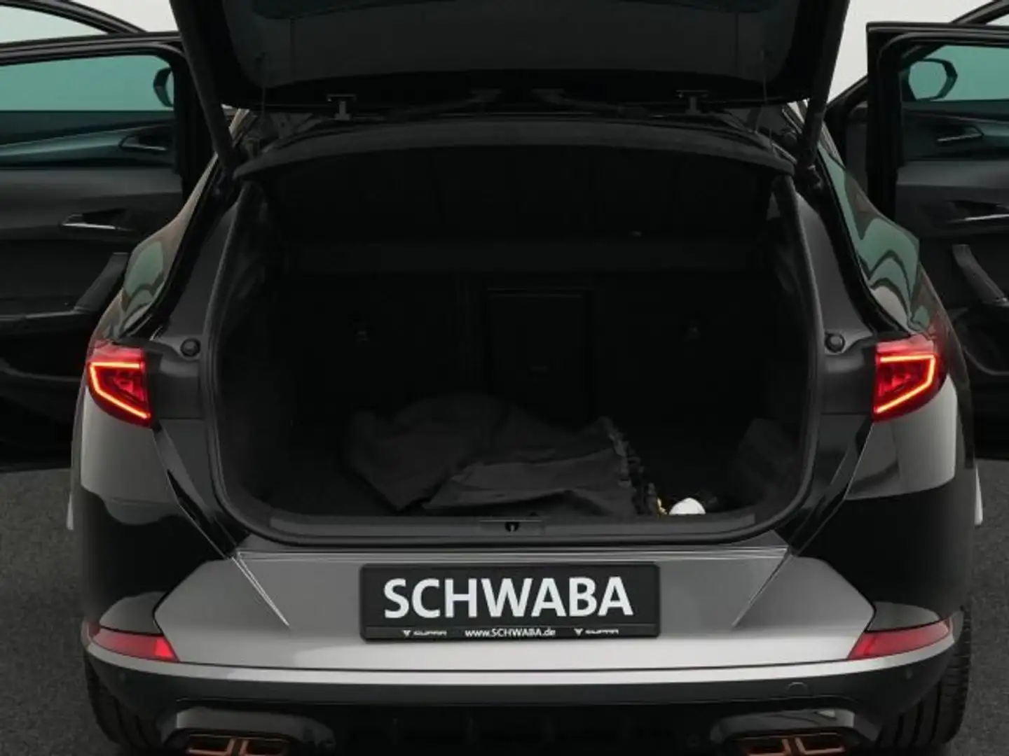 Vehicle image, number 17