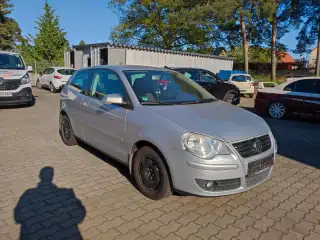 Vehicle image thumbnail, number 4