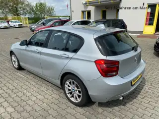 Vehicle image thumbnail, number 2
