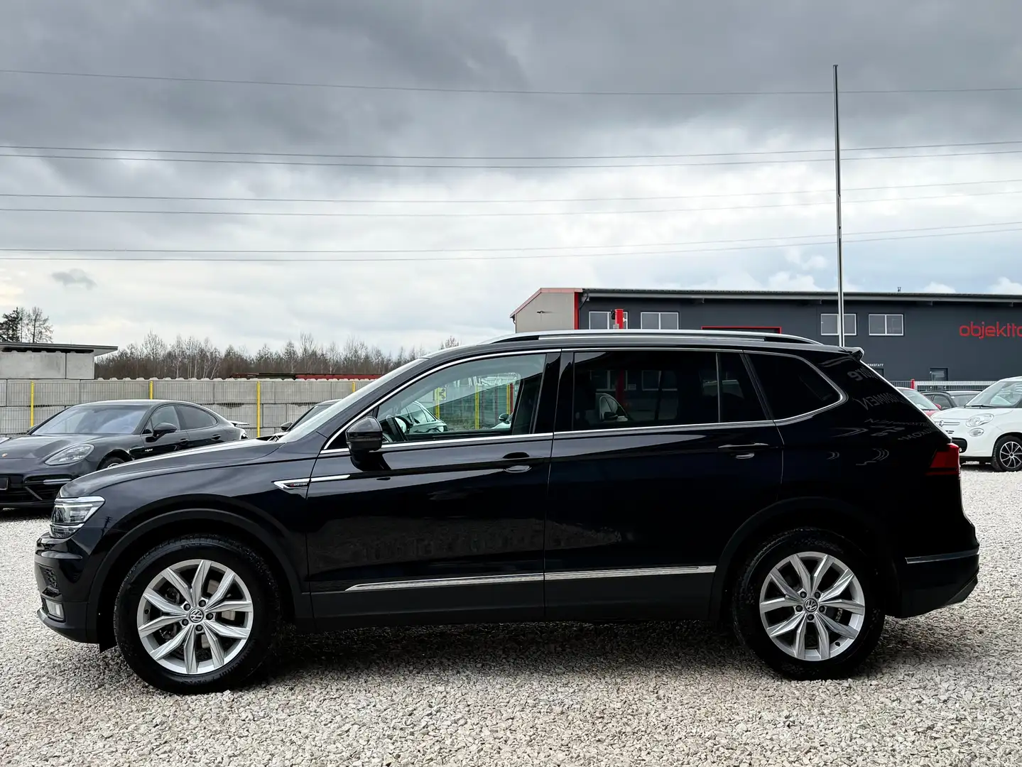 Vehicle image, number 4