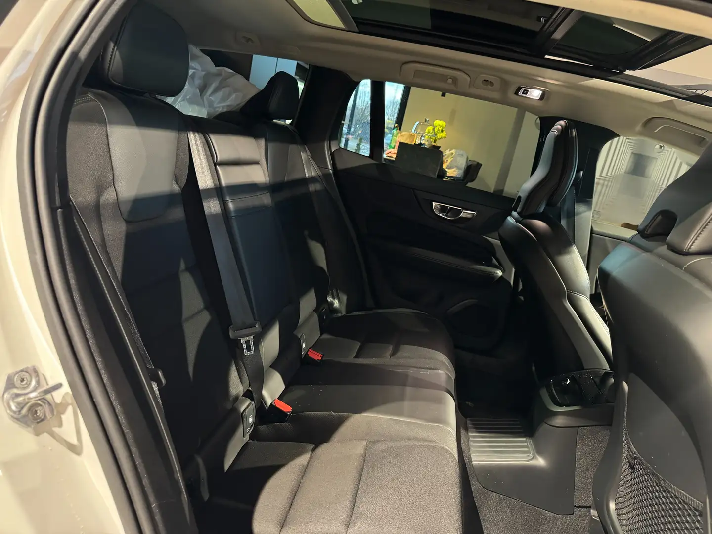 Vehicle image, number 8