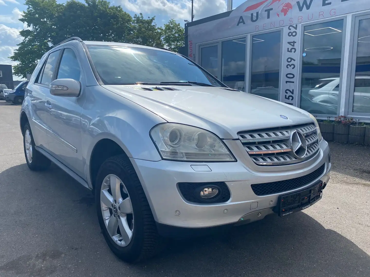 Vehicle image, number 1