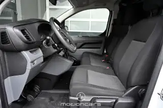 Vehicle image thumbnail, number 9