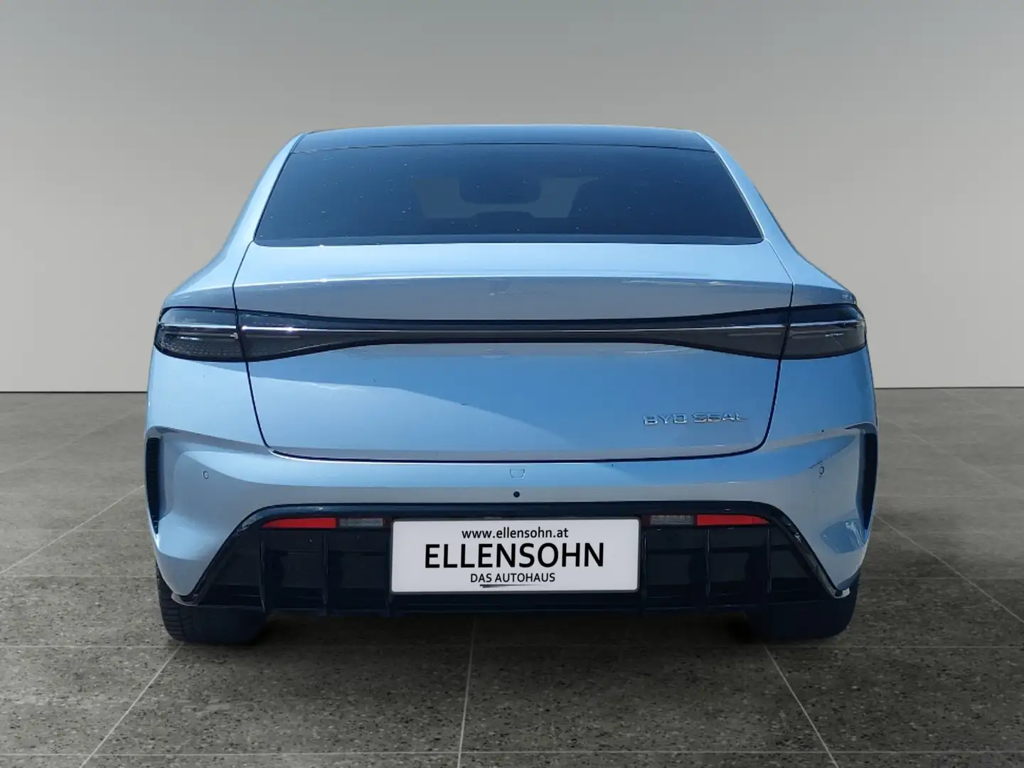 Vehicle image, number 4