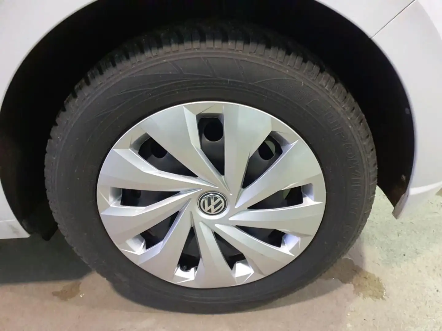 Vehicle image, number 11