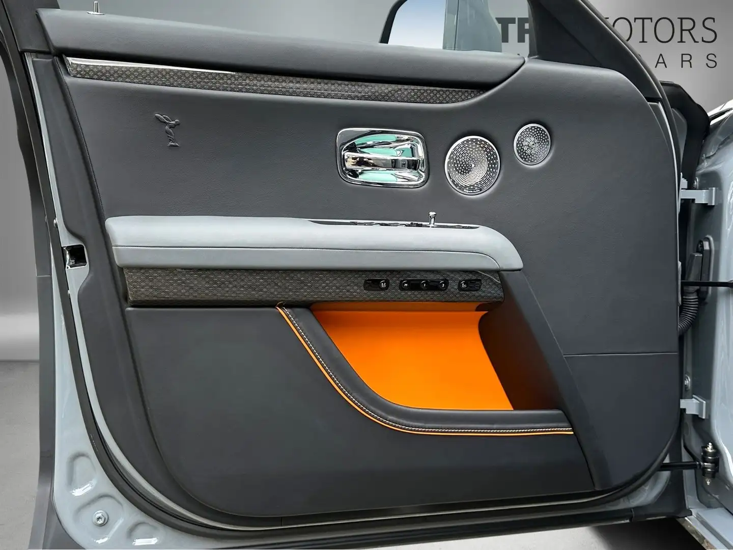 Vehicle image, number 16