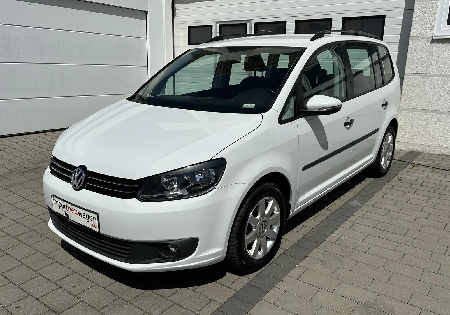 Vehicle image, number 3