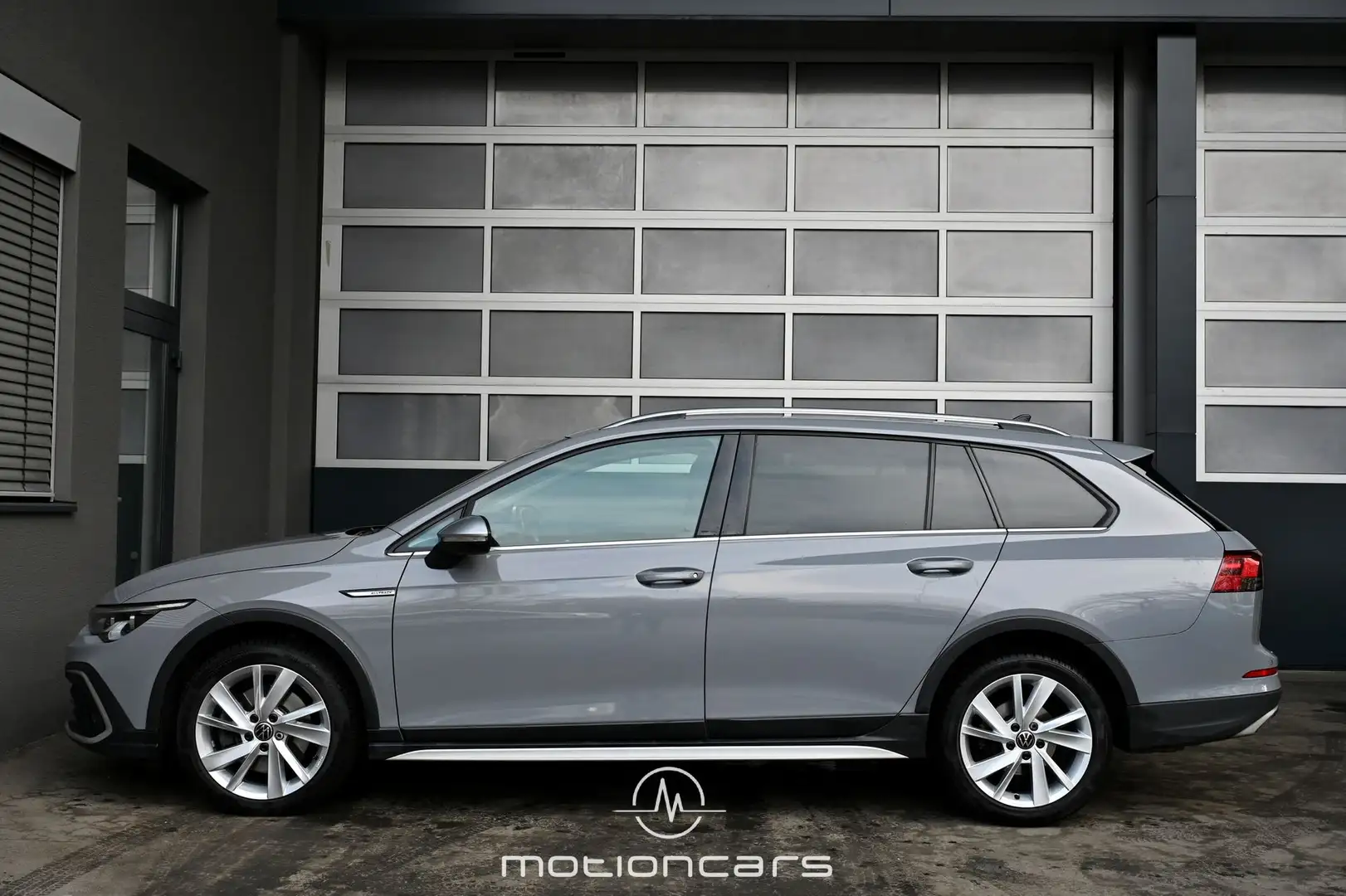 Vehicle image, number 6